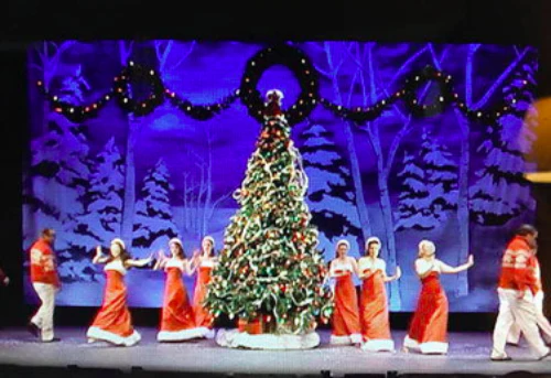 White Christmas - Barn - Image 3